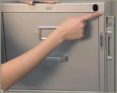 Locksmith Solution Services Los Angeles, CA 310-844-9297 - 68-44-9